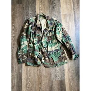 Vintage US Military Woodland Camo BDU Field Jacket Small Regular Distressed